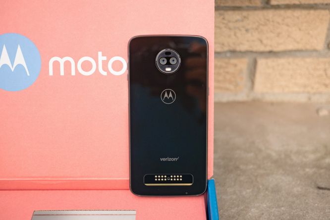 Motorola Moto Z3 Review 005